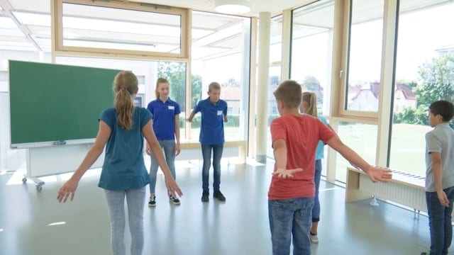 Preview image for the video "Marionette.Vorzeigen". Preview image for the video "Marionette.Vorzeigen".
