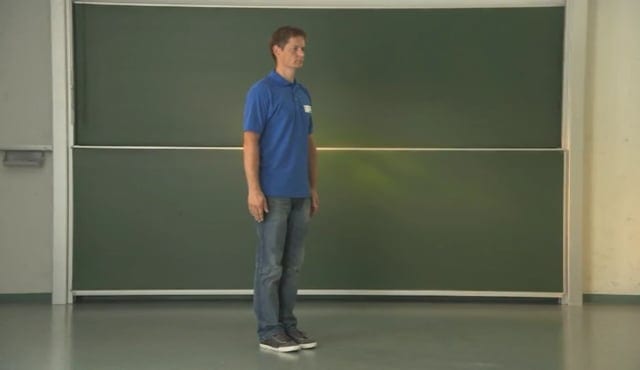 Preview image for the video "Körperpendel". Preview image for the video "Körperpendel".