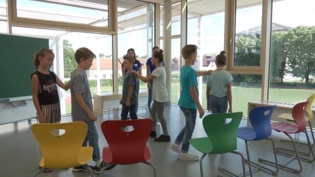 Preview image for the video "Ich vertraue blind".