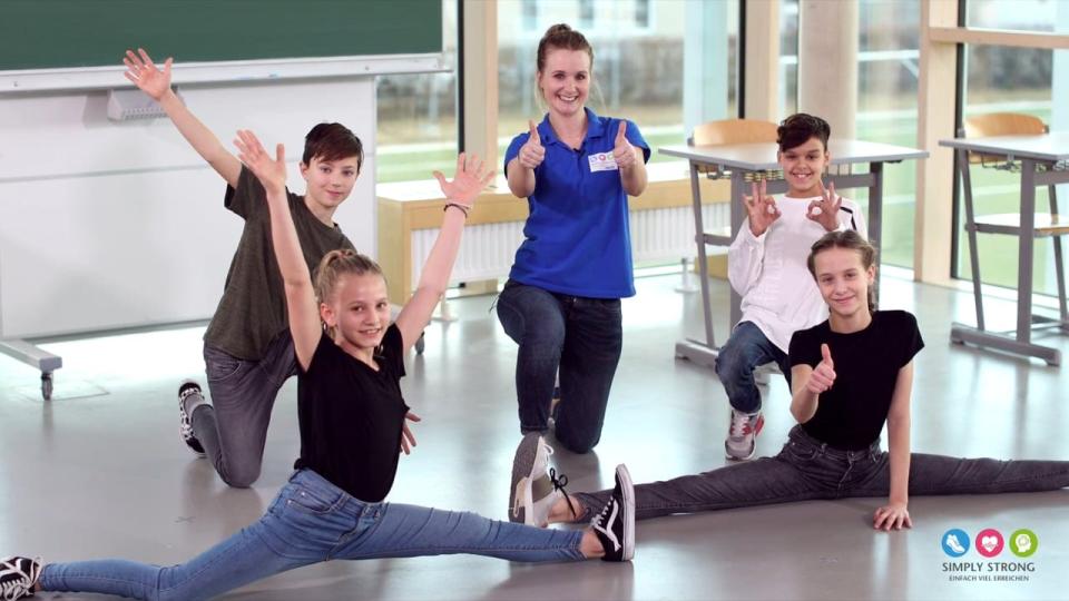 Preview image for the video "Aerobic Kid".