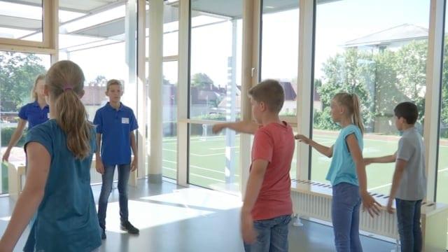 Preview image for the video "Armschwung".