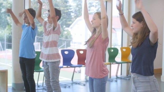 Preview image for the video "Shake it".