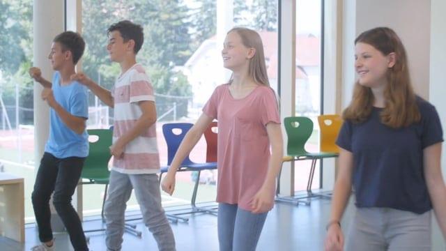 Preview image for the video "Lets dance".