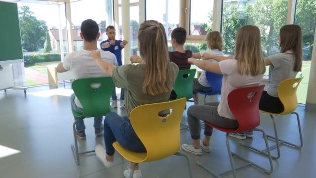 Preview image for the video "Sitz.Faust".