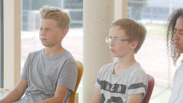 Preview image for the video "Muskelentspannung. Augen, Stirn".