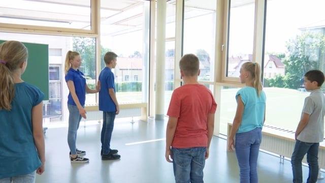 Preview image for the video "Spiel.Achsenspiegel".