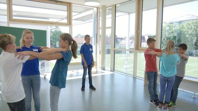 Preview image for the video "Kreis des Vertrauens".