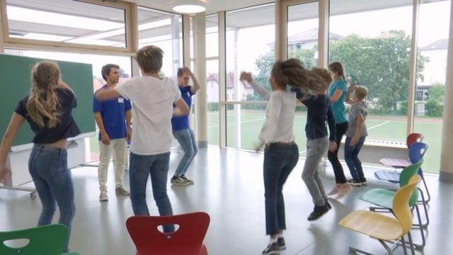 Preview image for the video "Drahdiwaberl".