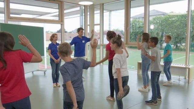 Preview image for the video "Fussplattler. Clap and step".