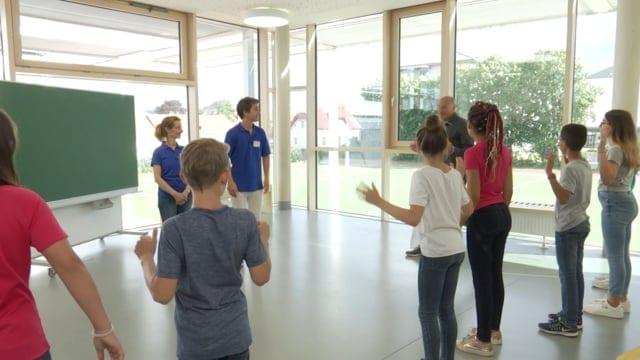 Preview image for the video "Fussplattler. Master steps".