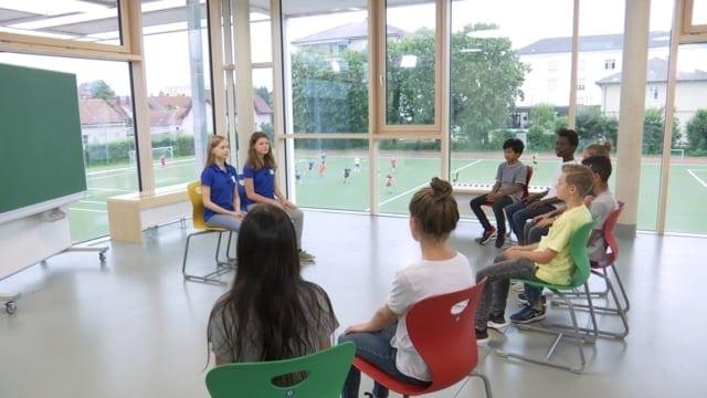 Preview image for the video "Achtsames Gehen. Chamäleon".